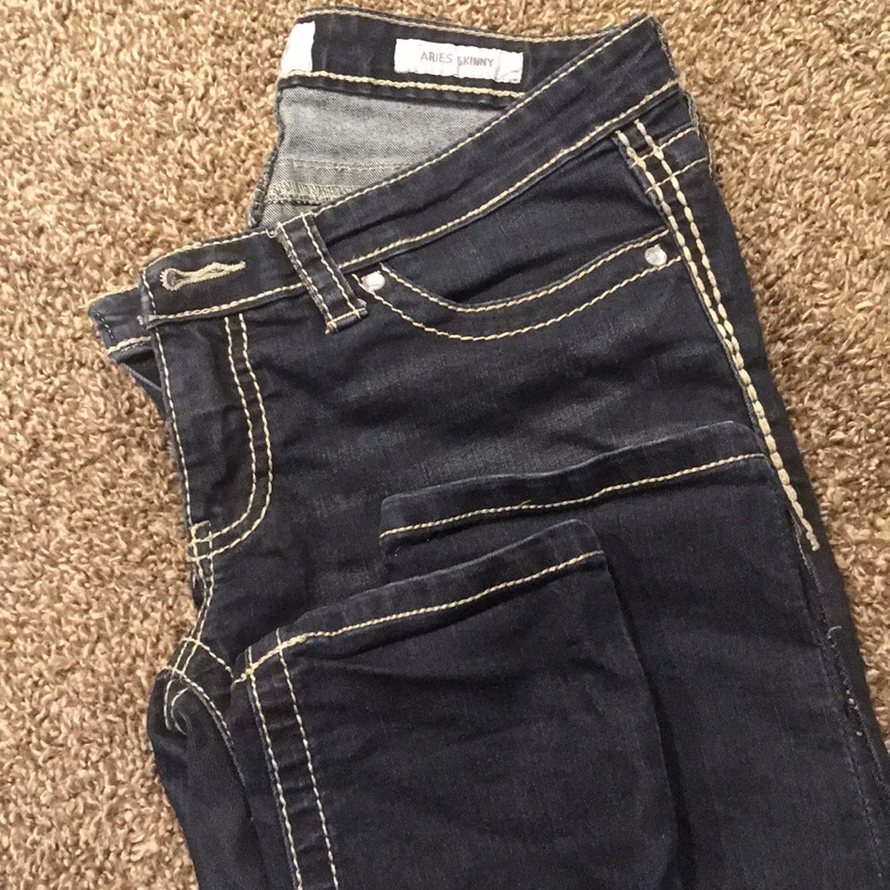 Size 30 Aries skinny jeans daytrip